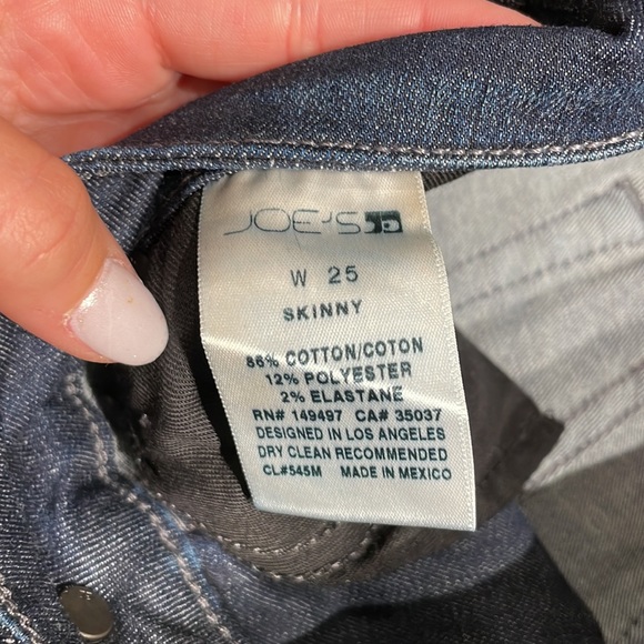 Joe’s Jeans Skinny Dark Wash - Picture 3 of 5